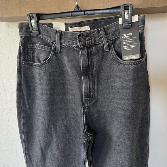 HOST Pick🎉Levi’s 70’s High Flare Black/Gray Wash jeans, Size 29 & 30 NWT!••• - Picture 8 of 16
